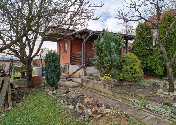 BV REAL na predaj chata so záhradou pri Partizánskom FM1929