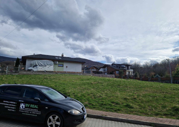 BV REAL na predaj stavebný pozemok Cigeľ okres Prievidza FM1937