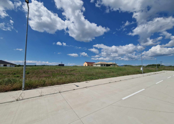 BV REAL Na predaj stavebný pozemok 714 m2 obec Čermany FM2023