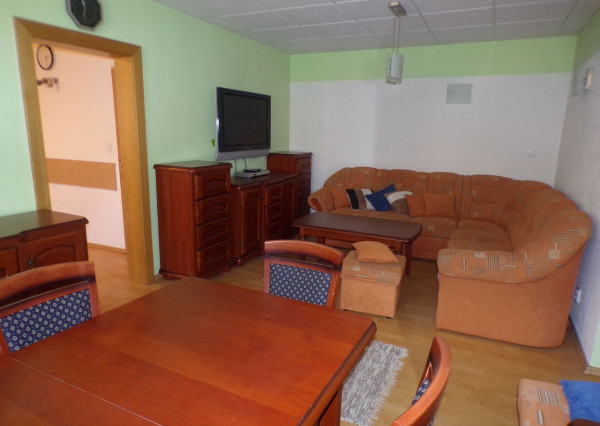 BV REAL Na prenájom komerčný priestor Prievidza FM2262