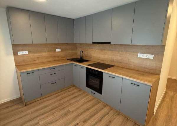 BV REAL Na predaj 3 izbový byt Handlová FM2258