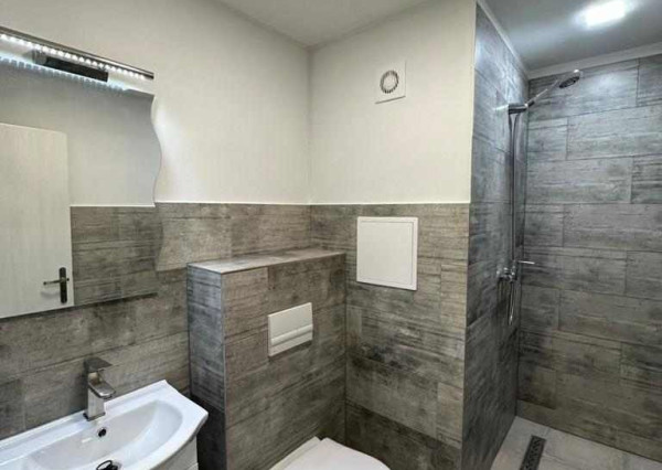 BV REAL Na prenájom 2 izbový byt Handlová FM1982