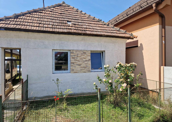 BV REAL Na predaj 2 rodinné domy obec Rybany FM2171