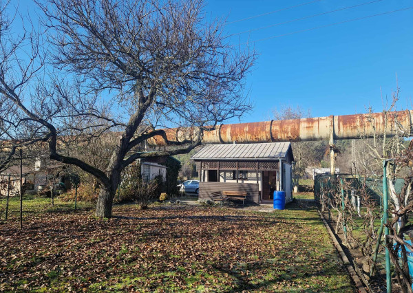 BV REAL Na predaj murovaná chata so záhradou Nováky FM2364