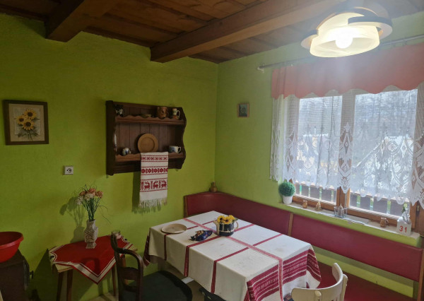 BV REAL Na predaj murovaná chata a záhrada Lutila FM2366