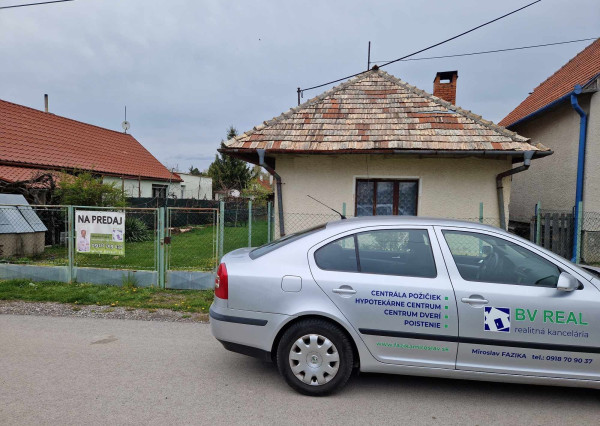 BV REAL Predaj rodinný dom a pozemok 1359 m2 Bystričany FM2404