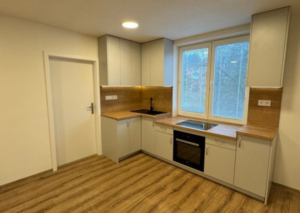 BV REAL Na prenájom 3 izbový byt s odkupom na splátky FM2256